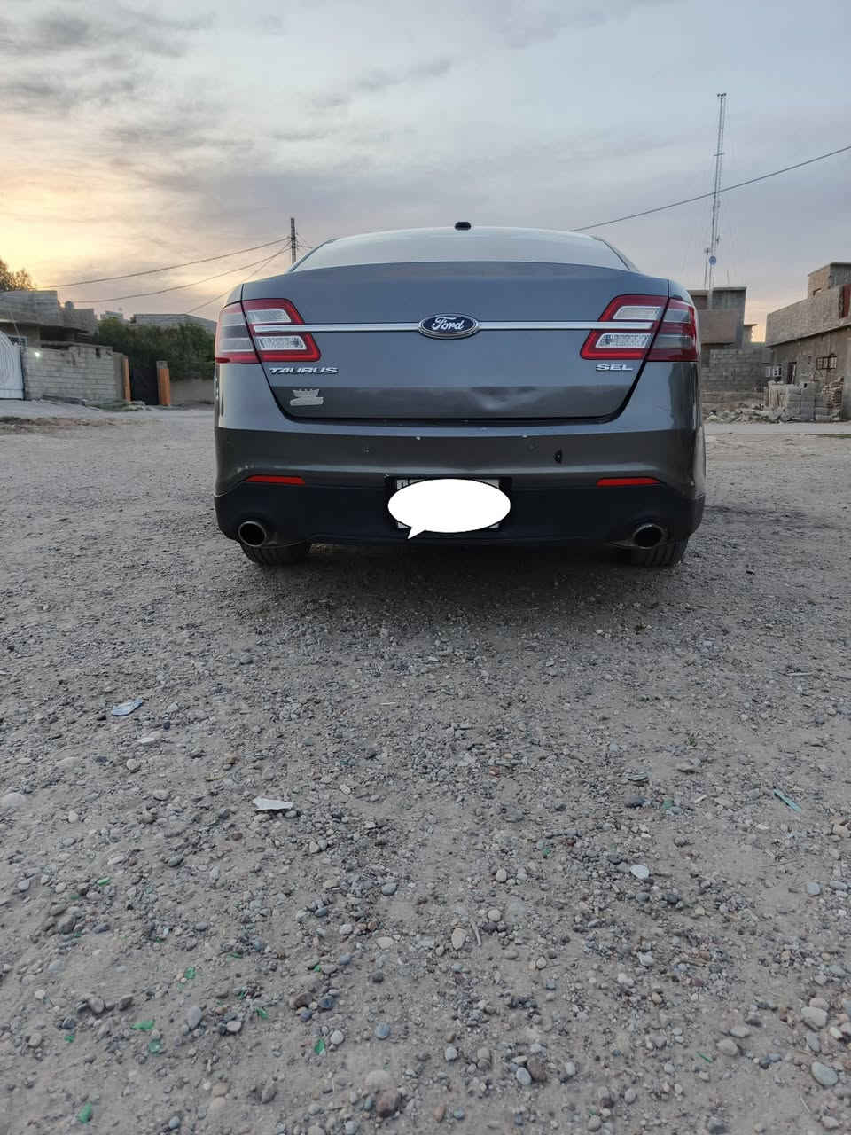 فورد توريس.. ٢٠١٣....٦ سلندر...٣٥٠٠....فول مواصفات... شاشة مهام سبع ألوان.. شاشة كبيره.... تدفئة.. تبريد.. فتحة... تخم تاير.... رقم شمالي.... حساسات خلفية.... گير.. محرك... كلة تمام.... سعر ٩٥ $ .... ***********
