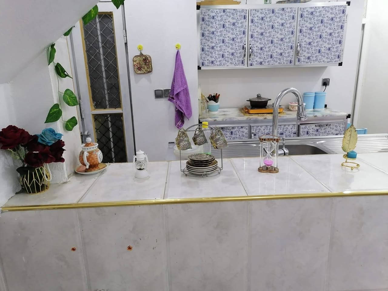 بيت للبيع مساحه 100متر طابق واحد بالجزء الاول الاميري العنوان التحرير الحولي الزراعي للاستفسار الاتصال ***********
