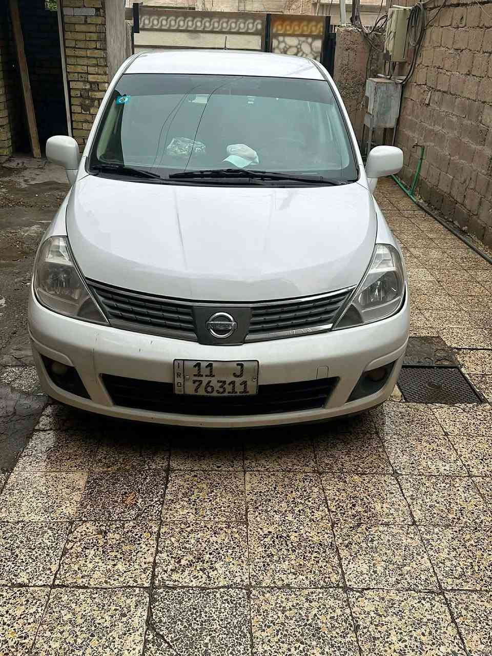 نيسان ڤيرسا للبيع السياره بدون ظربةوبدون صبغ فقط دعاميات صبغ السياره  كروز سرعه تدفئه تبريد شاشه اندرويد مضخم صوت امبي فاير وبيهه طخه صغيره بالجاملغ الامامي اليمنه السعر80 ورقه  وبيه مجال للشراي 
الاتصال ***********
موديل السياره 2009

