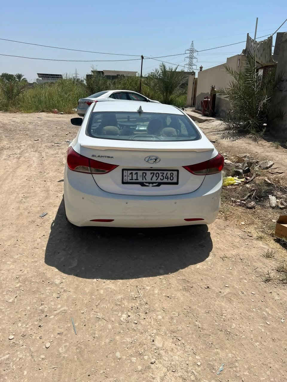 الانتره ٢٠١٣ وارد أمريكي ظرر بلخشم  البنيد البنيد نفسه السياره اليبل واحد بس البنيد مرشوش  سياره جديده تحكم جهتين شاشه جبيره مامتواجد على فيس على رقم فقط ***********//***********

