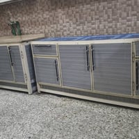 كونتر للبيع سعره 325 وبي مجال بكان بغداد مدينت صدر 07715096148 التصال ...