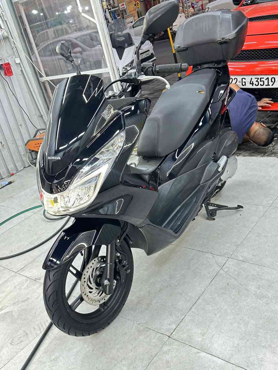 سلام عليكم دراجة pcx  الجيل الثاني محرك 150  ياباني ورقه  مزاد  يدات ستيرن  تدفئه سعر خاص اي استفسار على هذا الرقم بغداد الامين الثاني ***********
