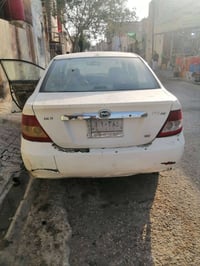 بي واي دي • ٢٠١١ • نجف