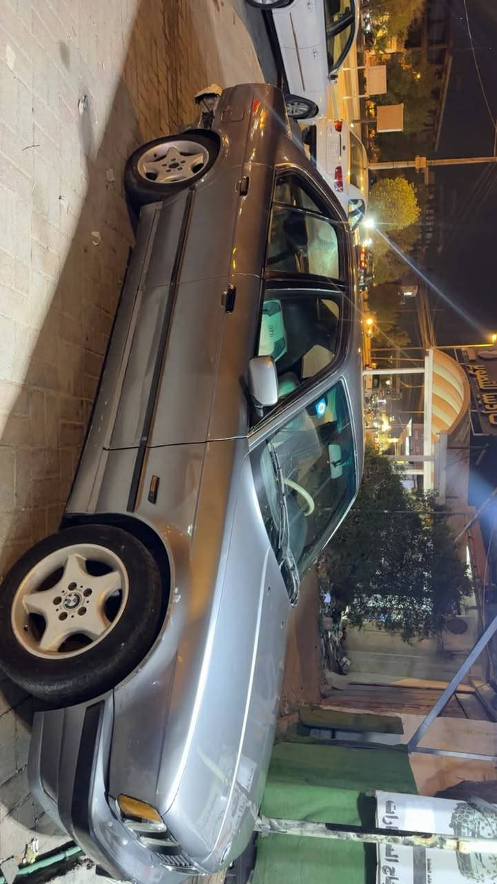 السلام عليكم بي ام دبليو محرك كبس دبل ايرباك رقم بغداد بسمي انكليزي موديل ١٩٩١  امراوس او بيع
السعر ٤٨ وبيه مجال 

***********

السلام عليكم بي ام دبليو محرك كبس دبل ايرباك رقم بغداد بسمي انكليزي موديل ١٩٩١  امراوس او بيع  حجم ٥٢٥
