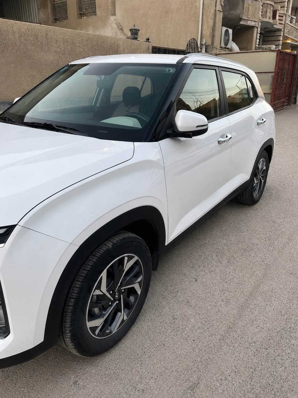 🚘 هيونداي كريتا للبيع

✨ الموديل: 2024
⚙️ المحرك: 1500 دبل نوزل 
📍 الرقم: بابل
🛣️ العداد: ماشية فقط 9,000 كم
🛡️ الكفالة: كفالة عامة
☀️ فتحة بانوراما
🎛️ شفتات تبديل على الستيرن

السيارة نظيفة ومرتبة، موديل حديث ومواصفاتها حلوة، والعداد قليل جداً.
مناسبة للي يدور على كريتا 2024 بحالة مرتبة وكفالة عامة.

للتواصل على الرقم ***********
📍 السيارة موجودة في بغداد 
💵 السعر: 157 ورقة بغداد, العراق
