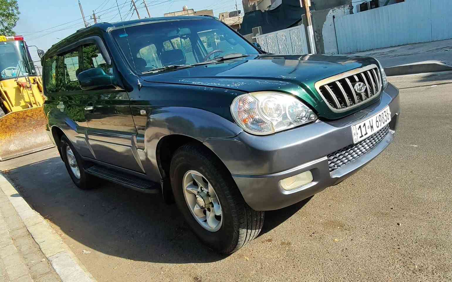 يالله سلام عليكم
للبيع هونداي تريكات موديل 2005 بلاديه ومكفوله من لضربه ولصبغ محرك وكير بطه 3000  تبريد قطعتين شغال و ثلج سياره عائليه سبعه راكب صدر امامي وخلفي جديد  تايرات جدد كهربائيات كله شغال  دواخله كلش نضيف كشنات جلد رقم بغداد باسمي شرط تحويل سياره مال جناي  وهاي نضافتها سعره 70 مكاني بغداد لزعفرانيه   ***********

