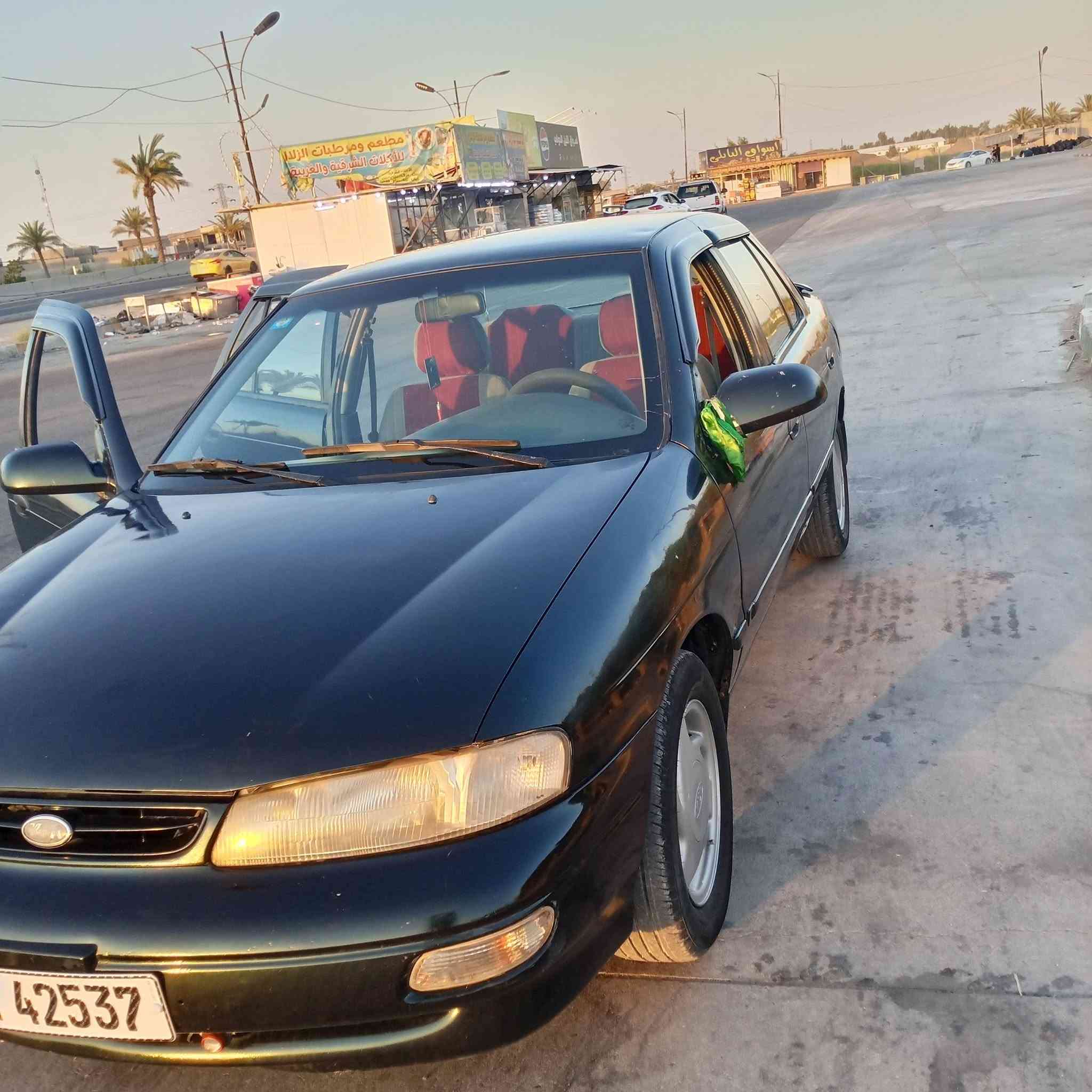 سلام عليكم سيفية البيع 95كهربائية شغالة تبريد ثلج شغال شاشة شغالة السعر 37بيه مجال تحويل مباشر رقمي مكان الحلة النيل رقمي ***********
