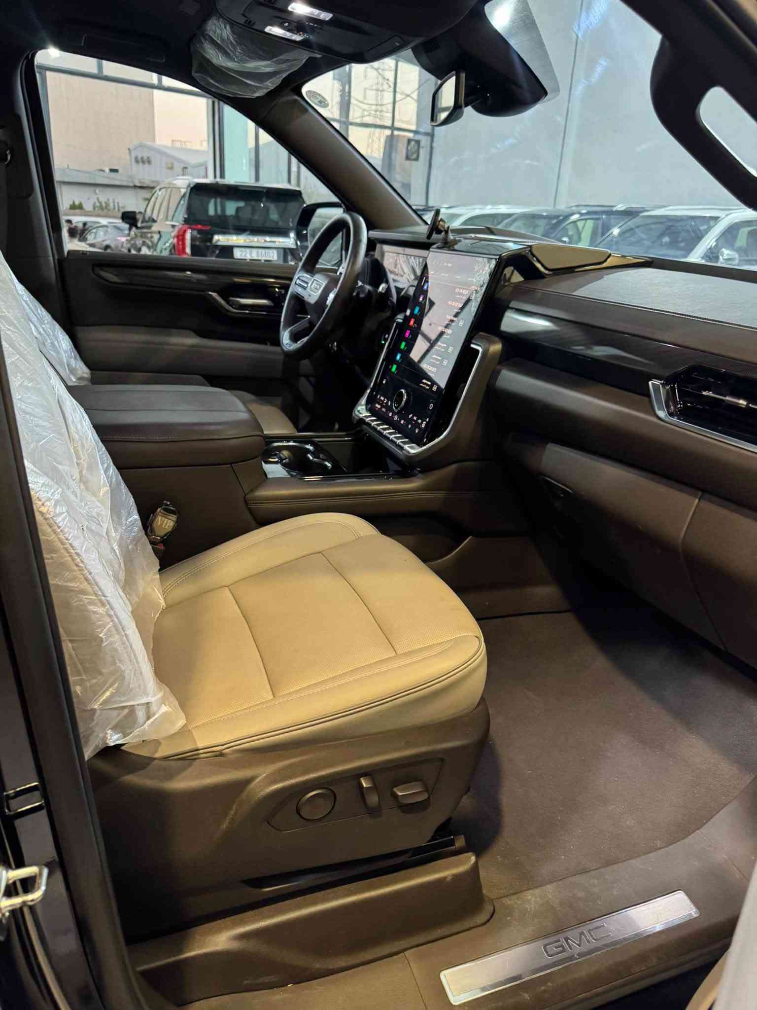GMC

YUKON

2025

ELEVATION 

V8

5.3L

MANSOR

……………………………………………………………………………….

 جي  ام   سي

یوکون

ايليفيشن

2025      أسود

8 سلندر

5.3L

……………………………………………………………………………….

وارد     عيراق

شرکة    منصور

ضمان 

………………………………………………………………………………

مواصفات

کوشنات    جلد

 کوشنات    کهربائي

بةسمة

تشغیل  عند   بعد

رادار    امامي
  

رادار    خلفي

کامیرة   360

شاشة

حەساس

ثلاجة

اوتو    بارك

بدون     بانوراما

بدون    AWD  

……………………………………………………………………………….

ماشیة

     
28            الالف  

……………………………………………………………………………….

بدون    صبغ

بدون     بارد

بدون   حالوب

………………………………………………………………………………

السیارة     بأسمي

نفس  الیوم   الحول   بأسمك

رقم   جدیدة

سنویة   جدیدة

………………………………………………………………………………

مکان             اربيل

معرض         جوهر
 

………………………………………………………………………………

615                             وەرەقە

……………………………………………………………………………….

***********

   
(     واتس    اب      بي     )
