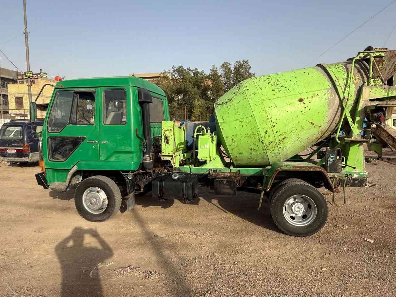 السلام عليكم فوسه خباطه موديل ٩٢ محرك ١٦ عادي رقم بغداد انكليزي اب اسمي تحويل مباشر للستفسار***********
