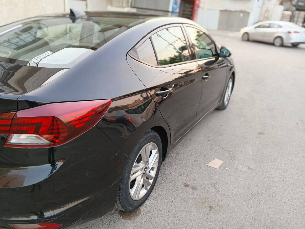 سلام عليكم مكلف بل نشر النترا موديل 2019محرك وكير وحداديه وتبريد سيارة جاهزه بيه 4 قطع صبغ بدون دوخل رقم ربيل تريد تحويل تريد وكاله السعر المطلوب 103 وبيه مجال الشراي بتصل ***********
