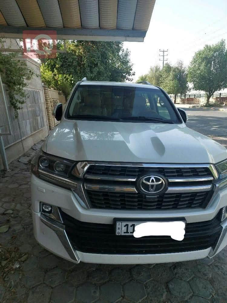 لاندكروز    ساز/   GXR2021
مكفوله العداد 39000 كم  رقم بغداد  
***********
