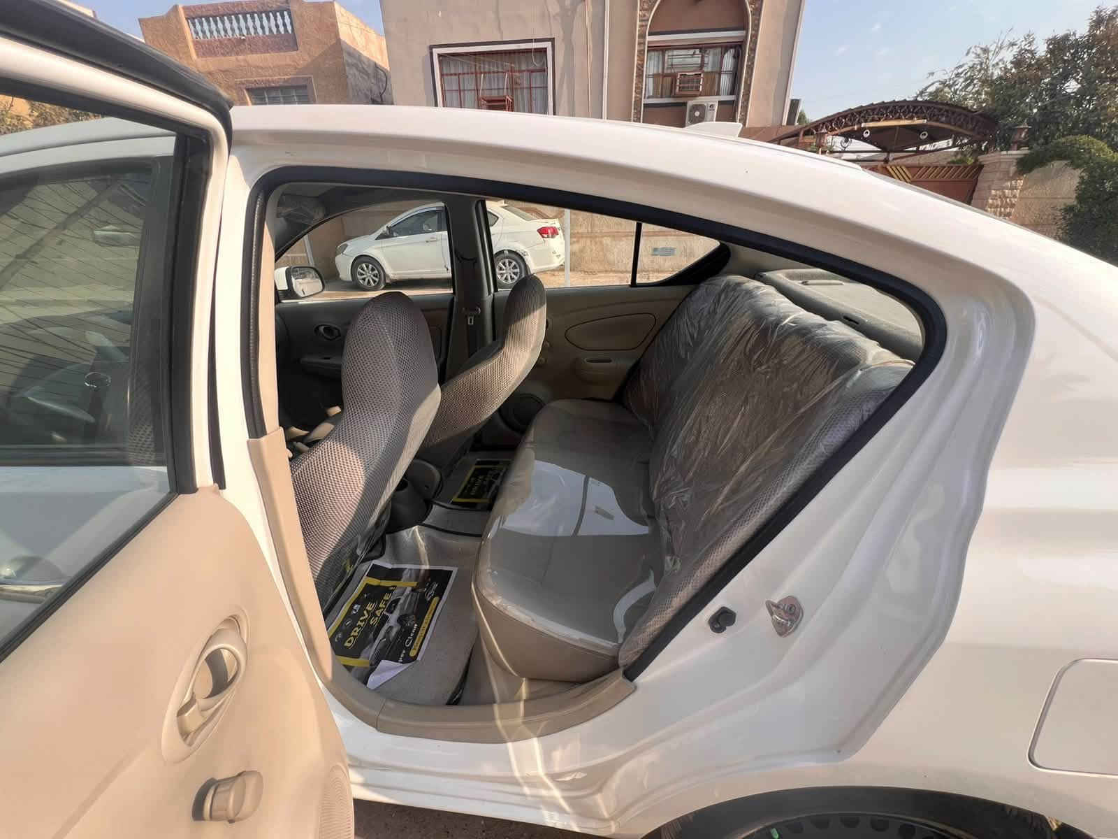 سلام عليكم للبيع سني هندي 2024 كفاله عامه كلهه على شركه ماشيه ١٦ الف دوشمه عام سياره جاهزه من كلشي مكاني بغداد الدوره شارع ٦٠ 
***********

