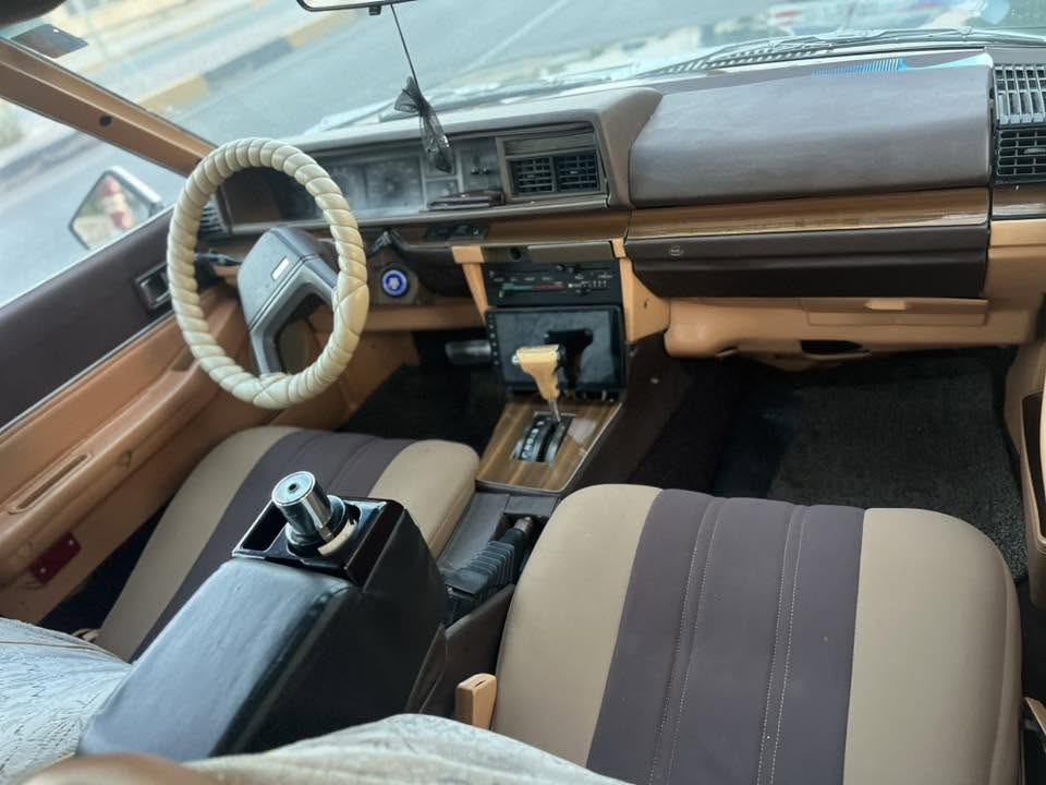 سلام عليكم
للبيع داتسن. موديل 80 فول فول 

 صبغ عام جماليه  رقم دولي نينو ئ

سنويه عضم  محرك ونجي  كير توماتيك 

بور تبريد ثلج جامات كهرب بصمه تشغيل عن بعد 

قفل مركزي شاشه  تفاصيل اكثر عن رقم الهاتف 

***********
