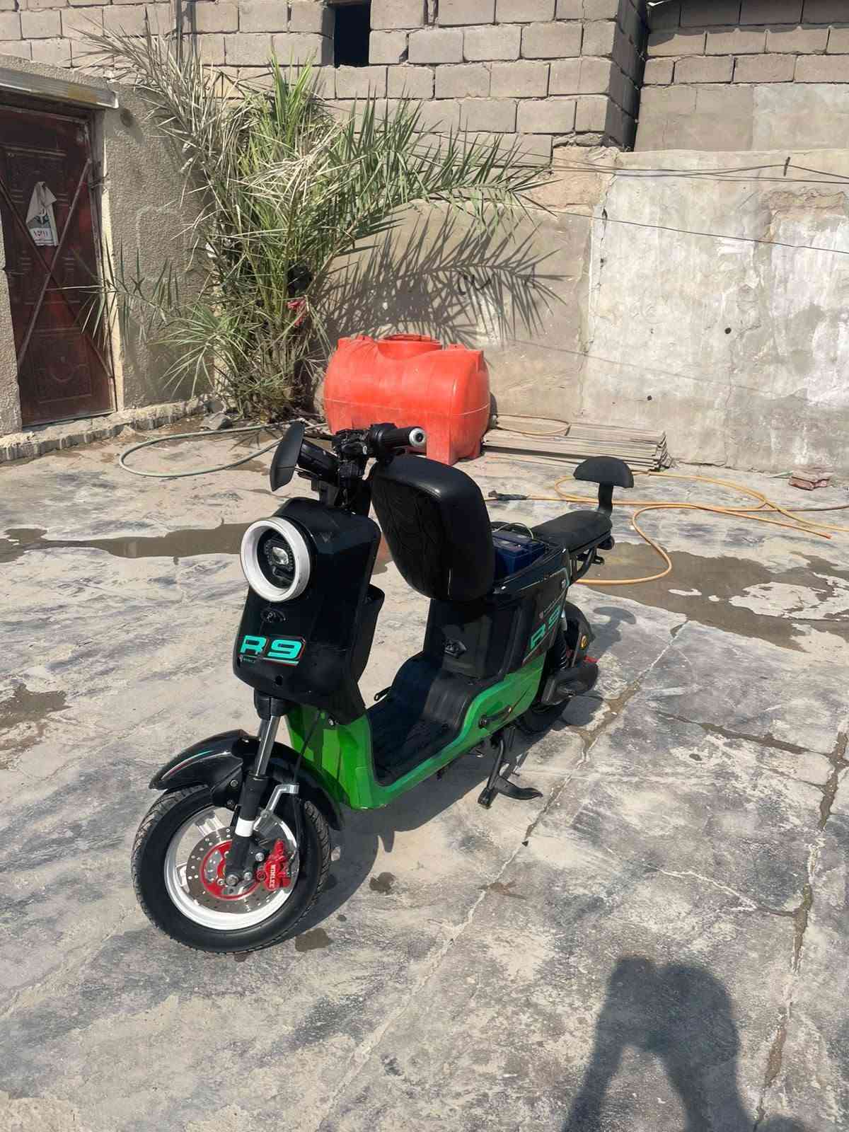 R9 • موديل 26 • بطاريات كبار