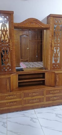 غرفة • نظيفة • للبيع