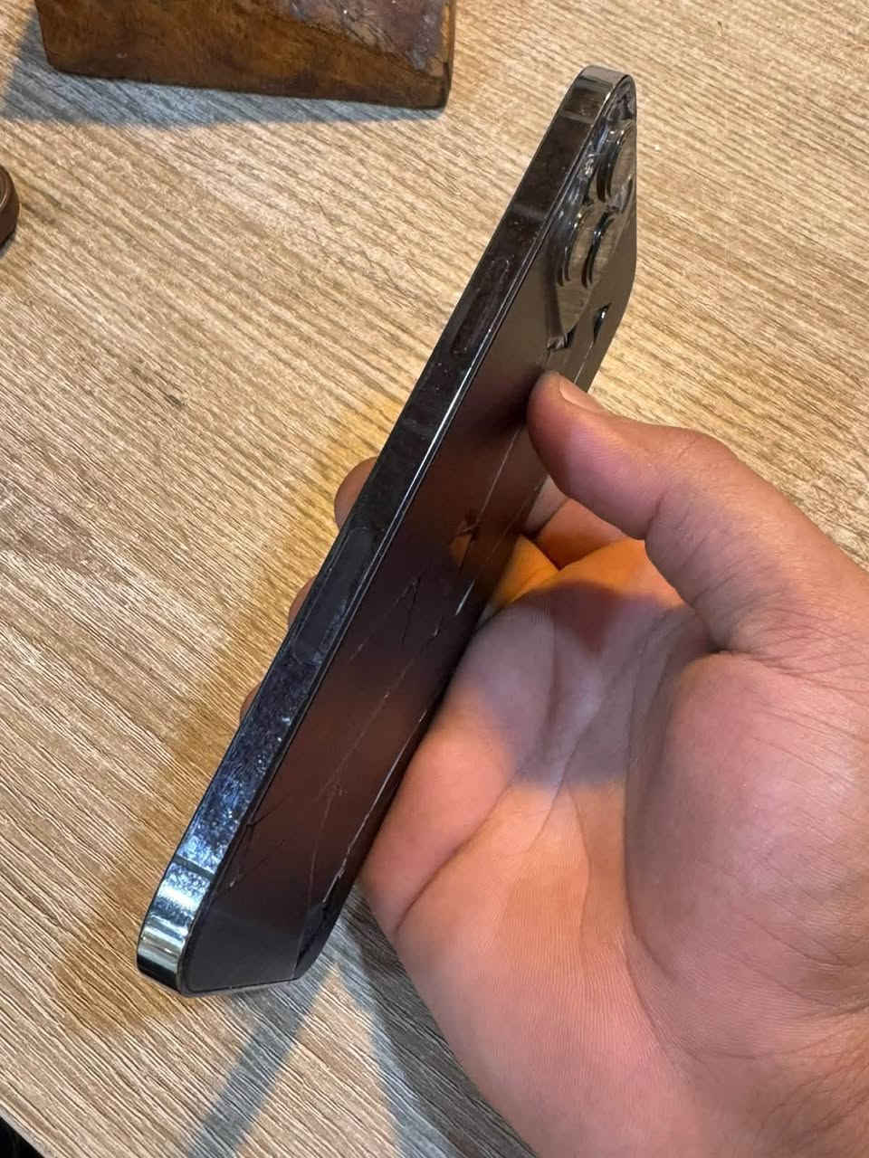 سلام عليكم اخوان ايفون 12 برو ماكس للبيع جهاز مبدل شاشه بس +ضهره مكسور ذاكره 256 سعره 275 عنوان البصره الزبير 📍رقم الهاتف ***********

نص مكتوب في الصور:
- حول الاسم iPhone إصدار iOS 26.6 اسم الطراز iPhone 12 Pro Max رقم الطراز MG9F3LL/A الرقم التسلسلي F2LF12Z20D43 انتهت صلاحية التغطية سجل تاريخ القطع والخدمة الأغاني 0 الفيديوهات 679 الصور 1,834 التطبيقات 40 السعة 256 غ.ب. متوفرة 116.97 غ.ب.