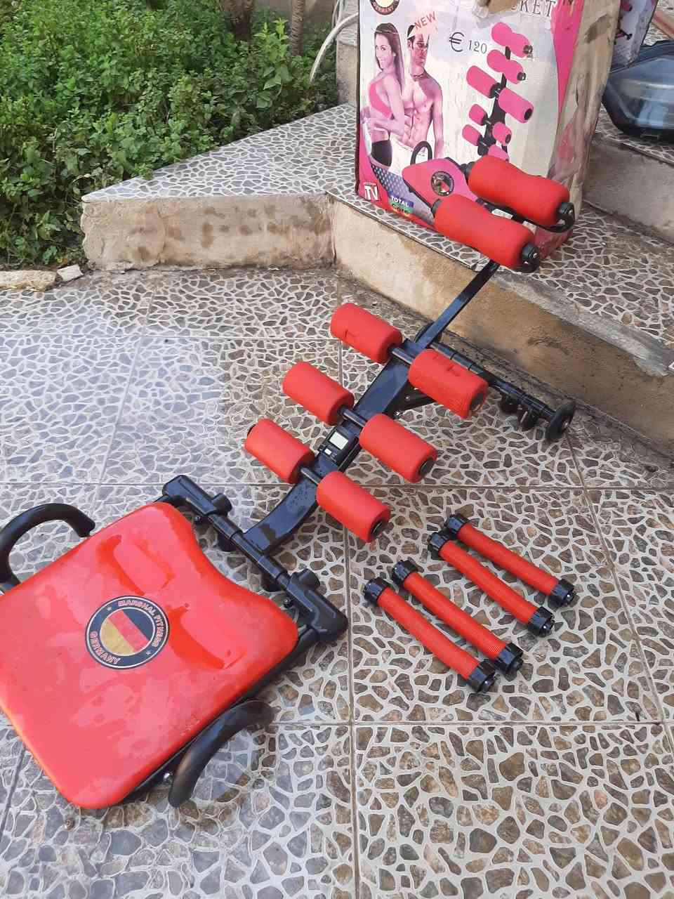 جهاز رياضه شغال نضيف مع ملحقاته ٤٠ الف
***********
