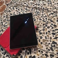ايباد ٩ • ٦٤ • نضافة ٩٠٪