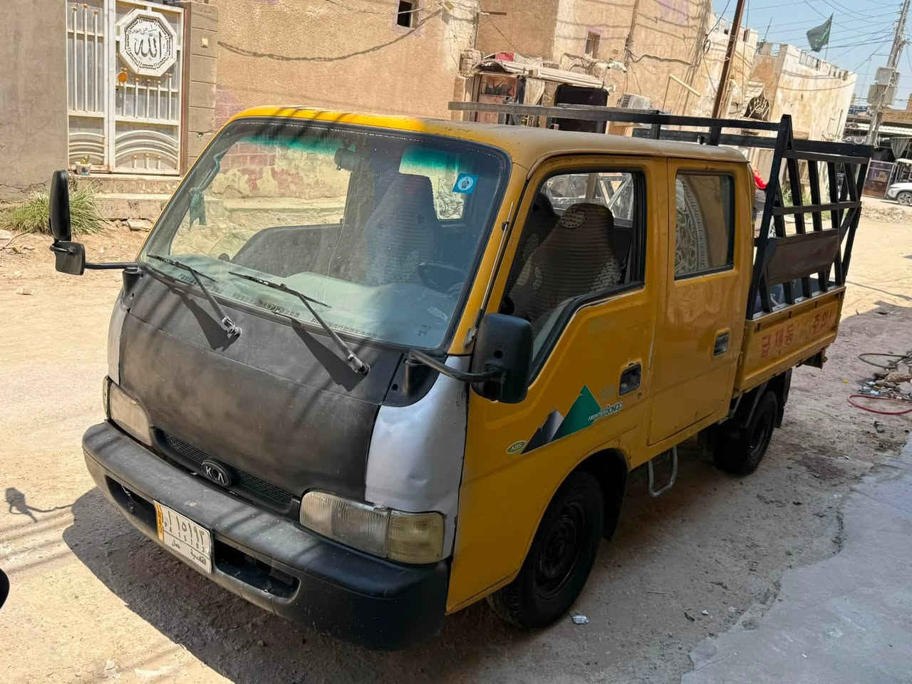 السلام عليكم عندي هاي الكيه دبل قماره موديل 1999 رقم قادسيه سنويه الى 2029 انكليزي مداور مباشر 4جنكال محرك بي بخار كير وحداديه وصدر وبور ورقم شاصي مكفول شاصي سليم خياس مابيها سياره بيها نقص باب الصدر متنفتح وكذالك الجام 
سياره شغاله وجاهزه للعمل
السعر 45وبيها مجال بسيط
المكان مركز المدينه حله
***********

