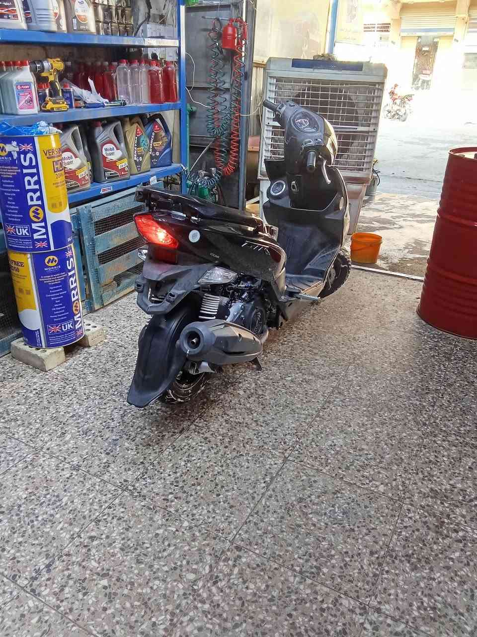 السلام عليكم جي تي ار للبيع لسعر 950 بها مجال العنوان بغداد العبيدي تواصل على رقم الهاتف*********** كفر اصلي ومكينه ما مفتوحه
