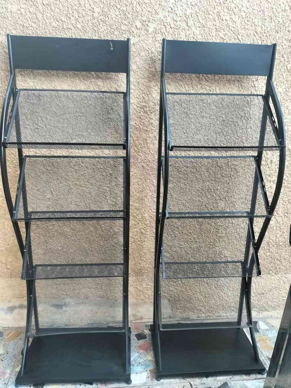 طباخ جديد  +  ستاند عدد 2 للبيع ***********
