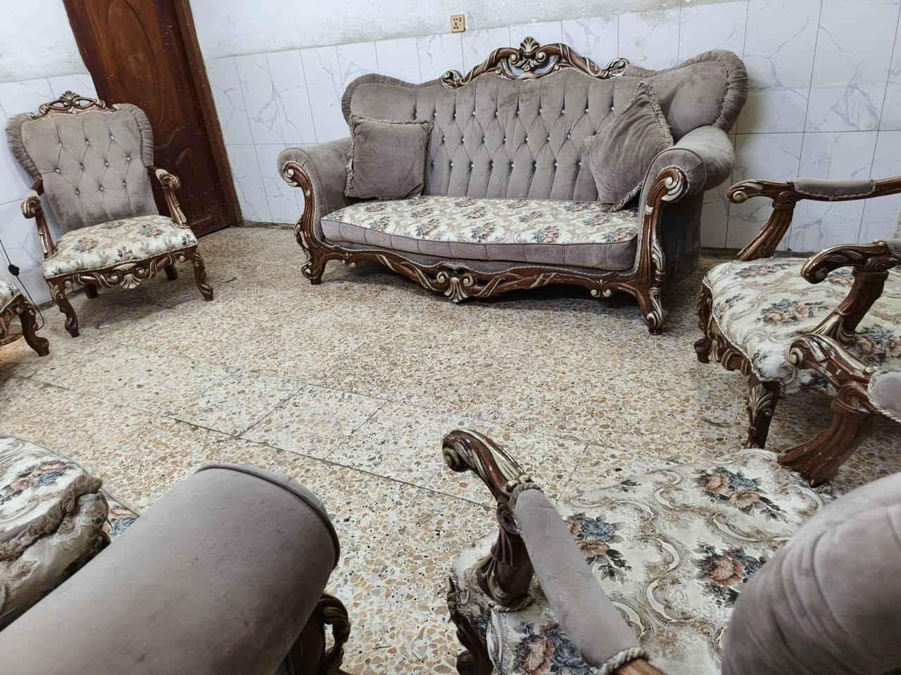 تخم تركي زان نضافه ٩٥للتواصل والاستفسار 
*********** واتساب
