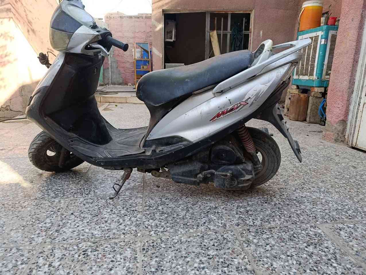 دراجه ماكس لبيع كهربائية كله شغاله العنوان محموديه ***********
