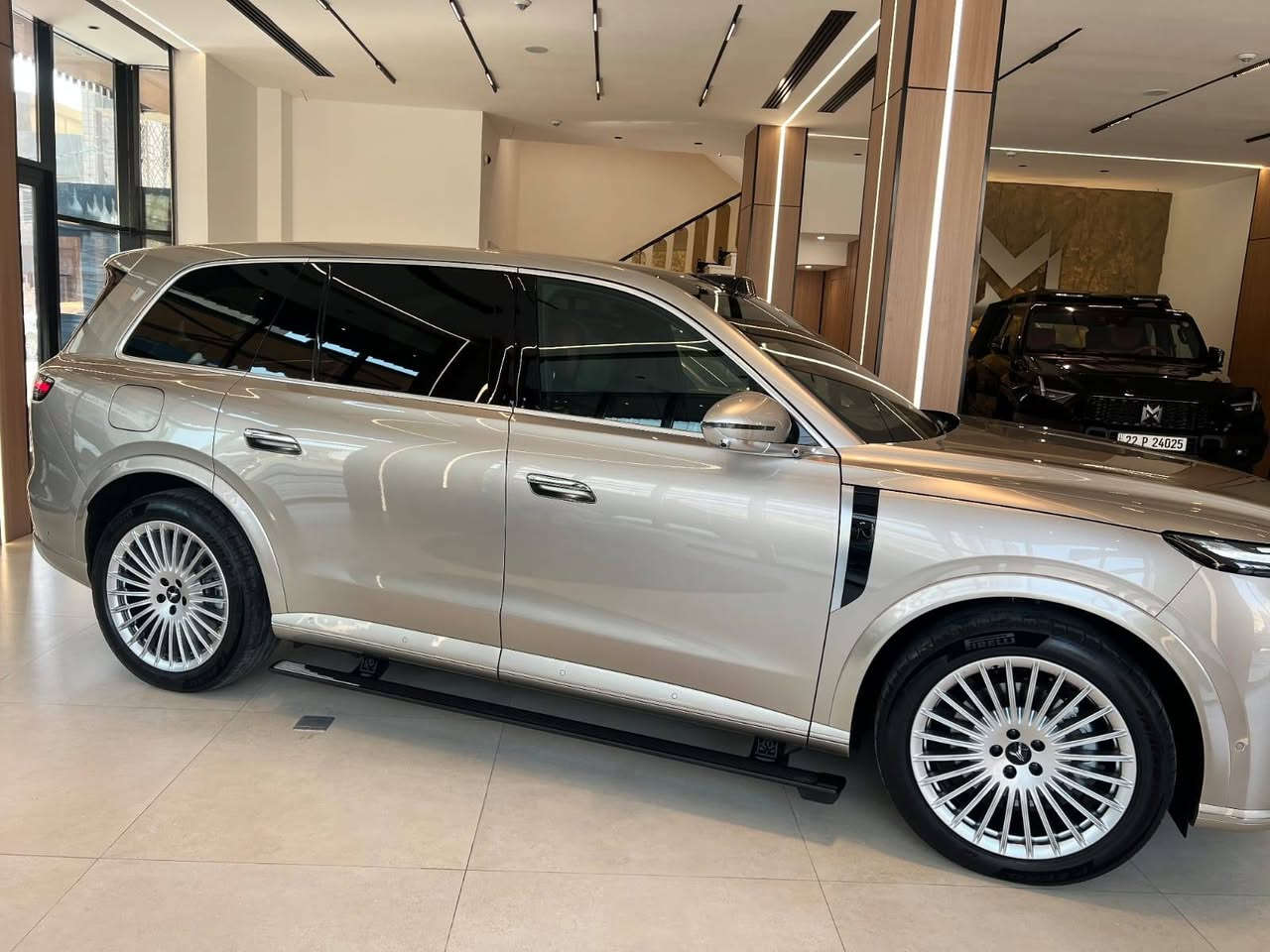 **تخيل سيارة بهالحجم... وكل تفصيلة بيها محسوبة حتى تخليك تعيش تجربة مختلفة.**
هاي هي **Voyah Taishan** 🇨🇳

مساحة واسعة، تقنيات متطورة، وتصميم يخلي حضورها واضح من أول لحظة.

**Voyah Taishan... لما تكون السيارة أكبر من مجرد وسيلة نقل.**

**متوفرة في معرض خط الجودة العراق**

📍 بغداد – المنصور، الداوودي

📍 أربيل – شارع بارك فيو، برج أزما

**مستشار المبيعات: مروان**

📞 ***************

**للتواصل أو الاستفسار**

