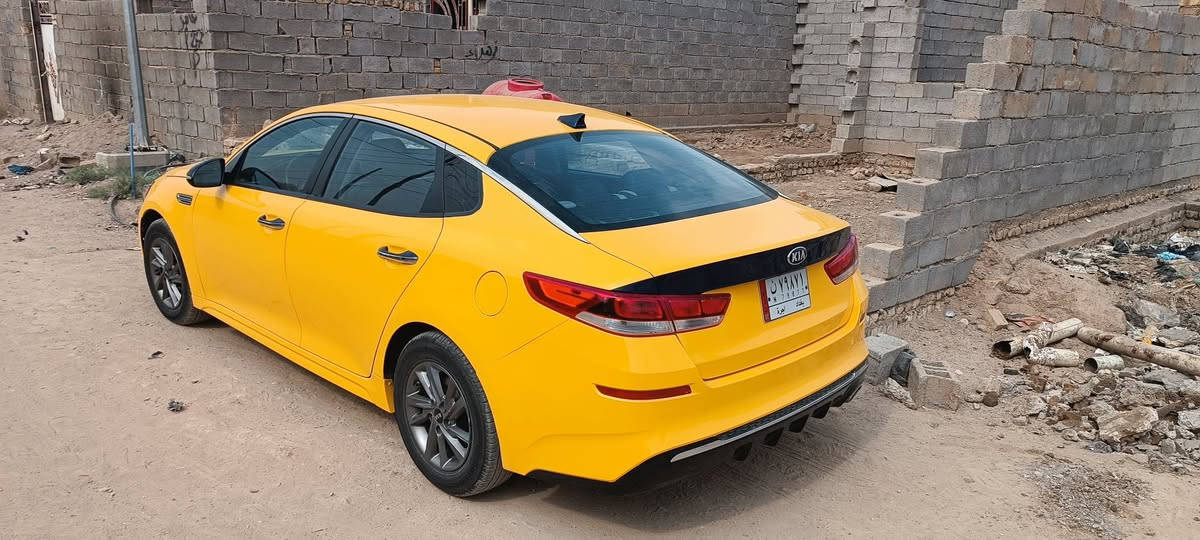 للبيع اوبتمى 20
وارد امريكي بيها بنيد 
جاهزه مكينه كير حداديه تخم تاير 
منضومة تبريد 
منضومة غاز 
منضومة زنون 
مكان واسط ***********
السعر 152

