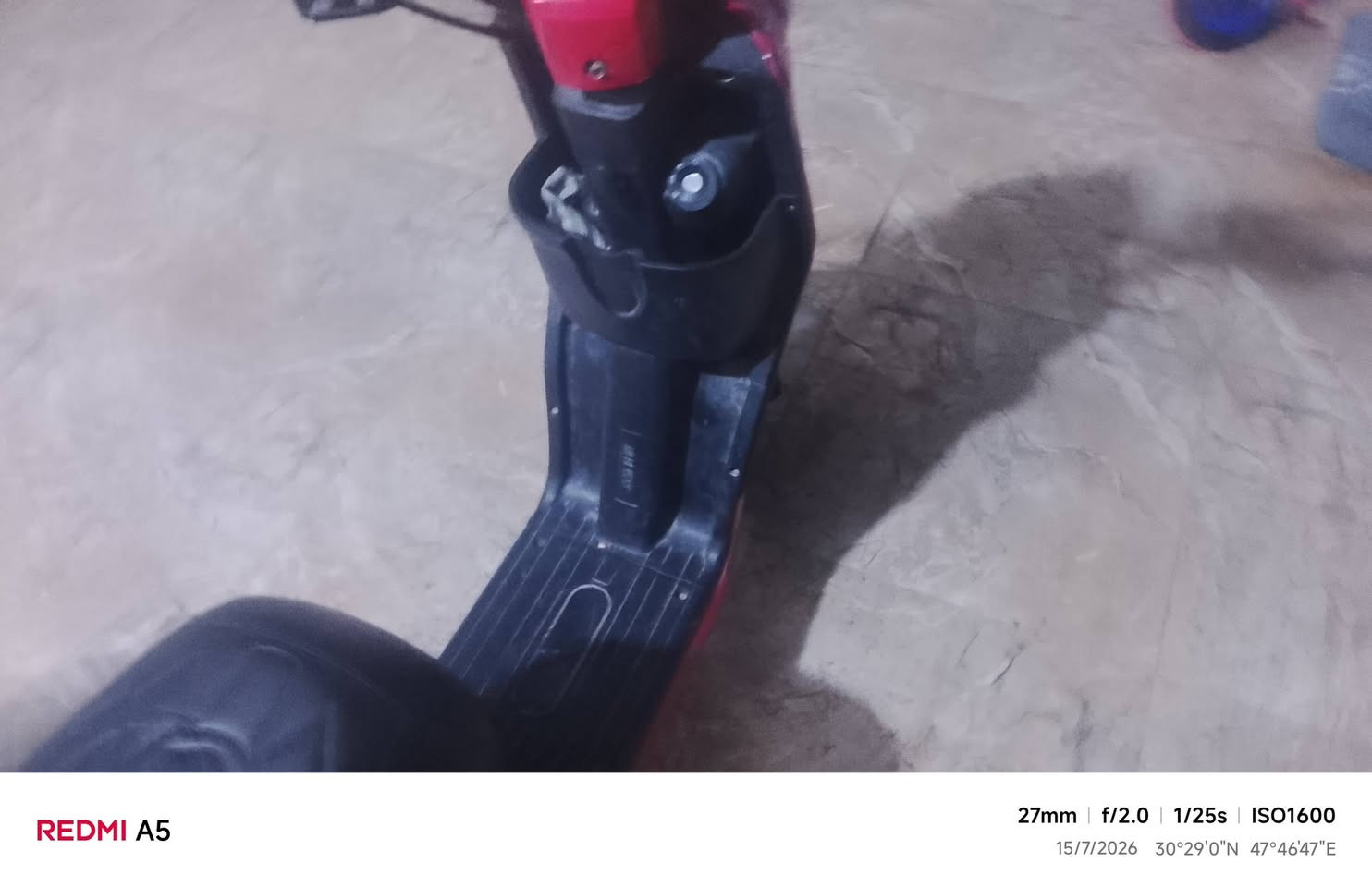 دراجه R9  شرط الشغل باتري جديد
سعر 450 بيه مجال 
حيانية شارع 60 ع مستطيل

***********
