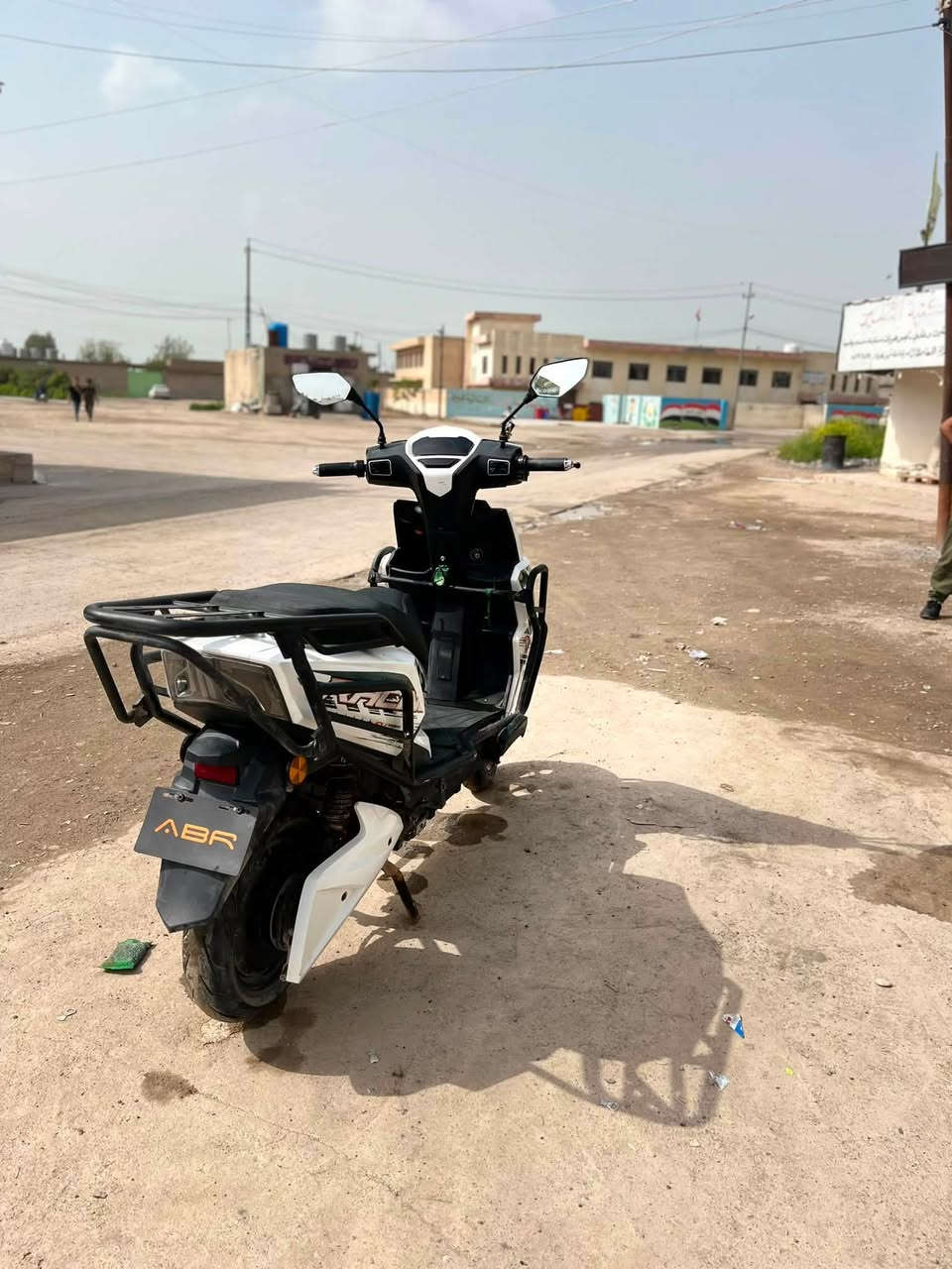 ماطو شحن جديد مستعمل قليل 6طباريات اي شخطه ما بي والسعر 650 وبي مجال ‏+***********٨
