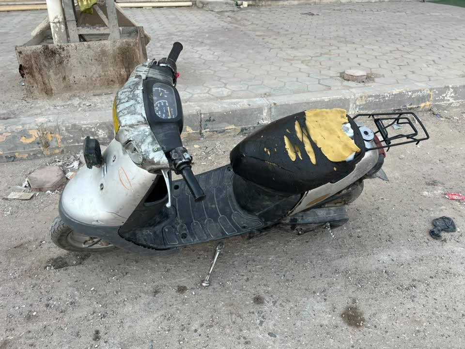 فحل للبيع شغالة مكينة ناعمة و شلعة حلوة كهربائيات شغالة لايت هورن  السعر 200 وبيها مجال للشراي مكاني ناصرية مركز ***********
