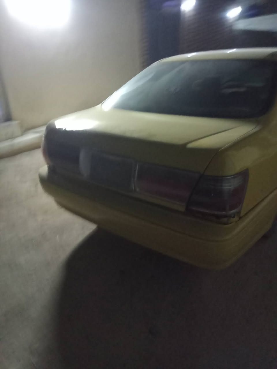ملكه موديل 2000
رقم الماني 
عنده وكاله بيه 
هئيه وغرامات ضمن السعر
بيه دي فور
سعره45
مكاني نجف كوفه شارع المعمل 
رقم التليفون ***********
