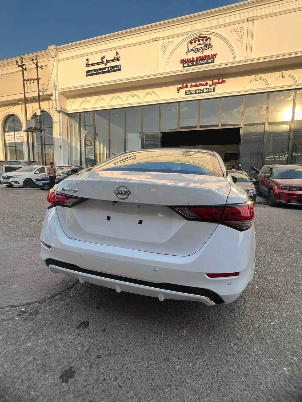 نيسان سنترا الشكل الجديد
موديل 2024 🆕
ماشة 13 الف فقط
ضررها / شبر من جملغ خلفي صبغ فقط
ايرباكات سليمة شركة ✅
السيارة جديدة ( مابيها دينار مصرف ) 👌
حجر بيئة ورادار وتبريد وكئر ومحرك ( كلها بشرط )

مواصفات S
بصمة
شاشة 
كاميرا 
حساسات 
تحديد سرعه 
رادار امامي 
رادار خلفي
مانع تصادم 
صندوق بصمة
تحديد خط مسار 

العنوان / اربيل شارع 100 ( معرض اربيل كارس )
سعرها 128 ورقة ( بدون رقم ) تترقم شمالي 
للاتصال واتساب ☎️ 
***********📞واتساب ☎️

