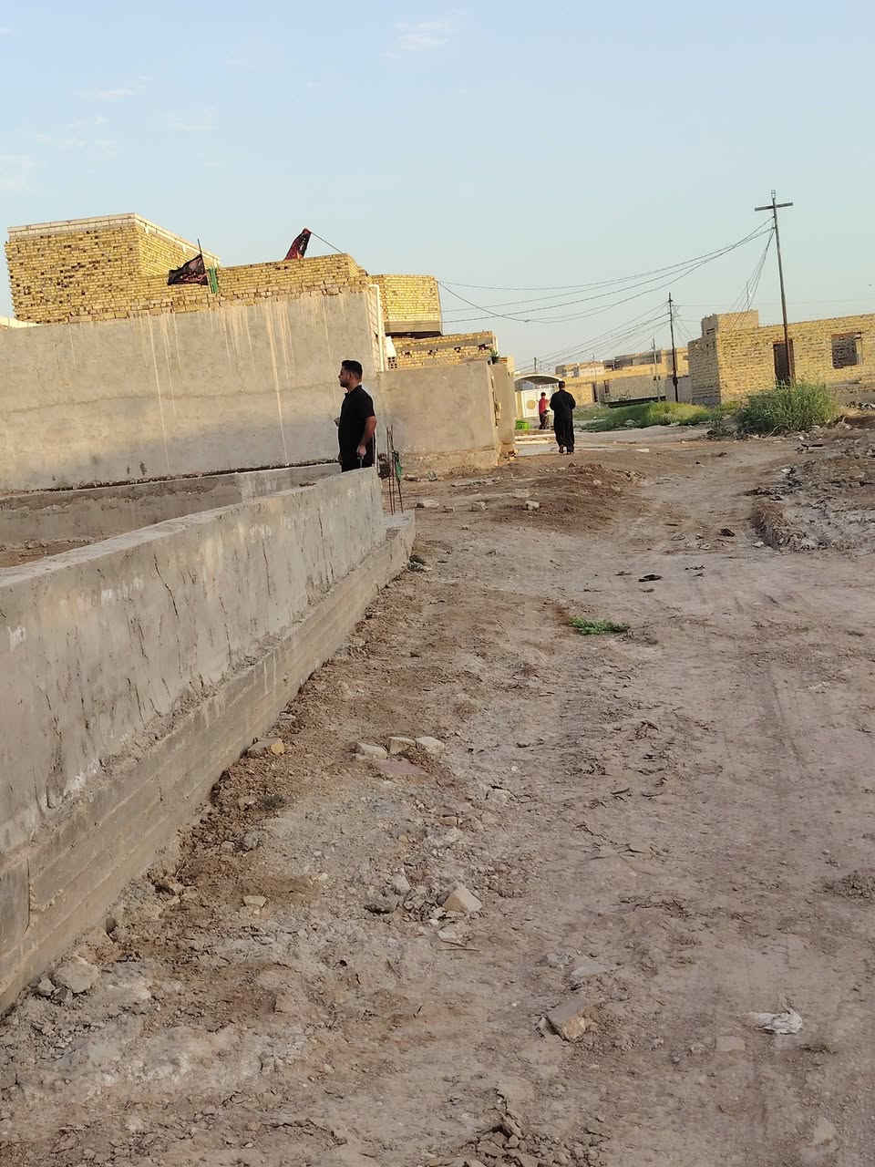 توجد عرصه بهو جبور المساحه 300متر طابو سند 25الستفسار عله رقم ***********
