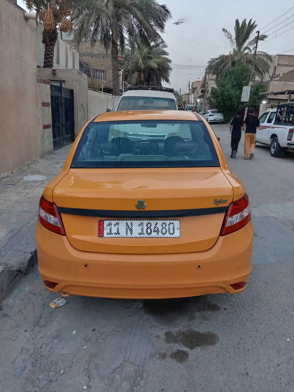 سلام عليكم ساينا موديل 19 رقم بغداد دولي مصفره هياه وغرامات كير محرك تبريد مكفول سياره خير من الله المكان بغداد السعر 53 وبيه مجال لشراي  الرقم ***********
