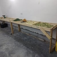 رف مخضر • للبيع