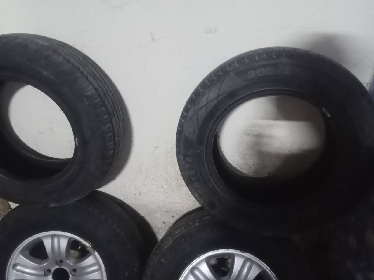 للبيع ويل دير عدد 2هنه وتوايرهن
وو

وتواير 15 نضيفات كلش رقم صاحبهن  ‏‪***********‬‏

