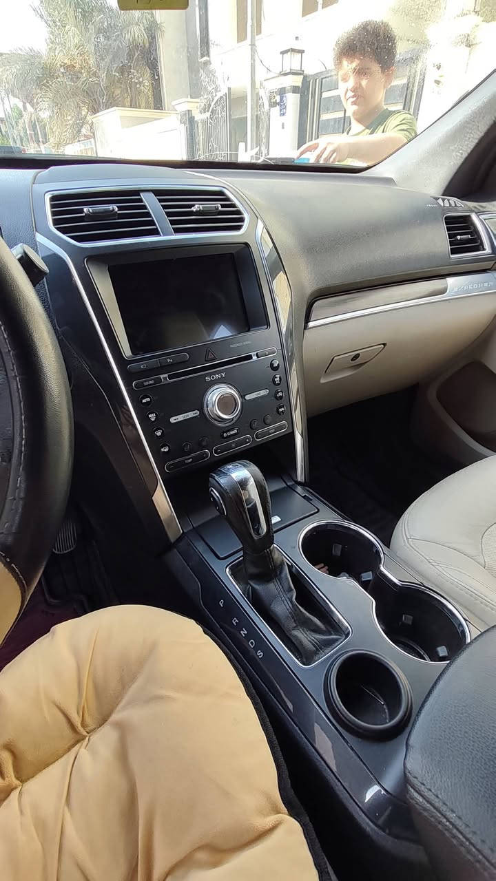 اكسبلورر ٢٠١٨ • ٦ سلندر • رقم كركوك