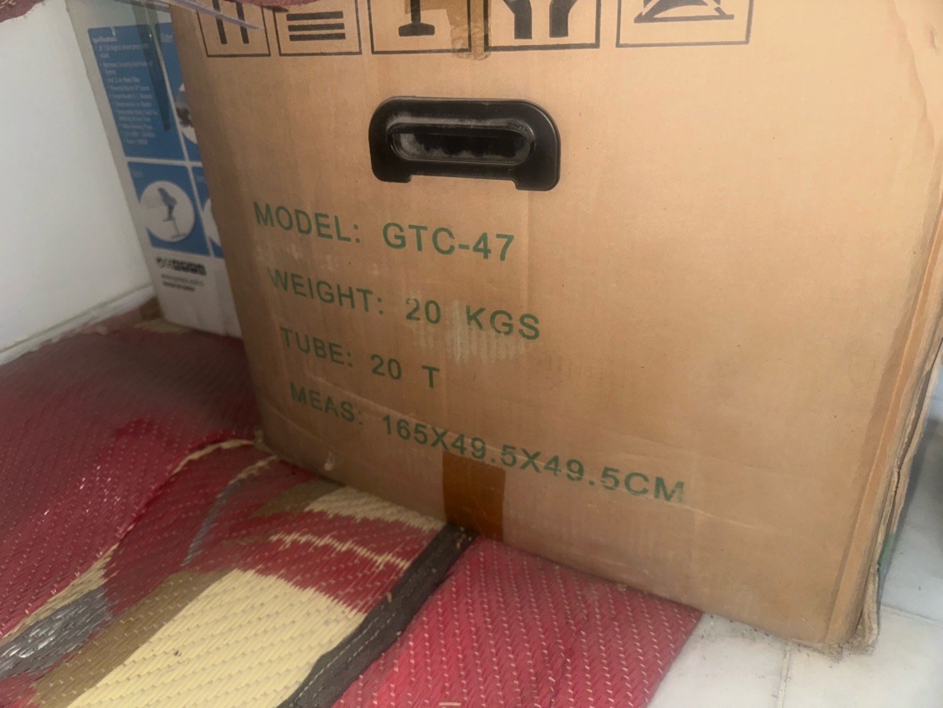 سخان مياه يعمل بلطاقة الشمسية
شكد السعة باللتر بالضبط؟ وهل هو موديل GTC لو أكو رقم موديل ثاني؟: 
GTC-47
السخان جديد لو مستعمل؟ وإذا مستعمل، شكد مدة الاستخدام وحالته شلون؟: 
جديد
وين موقعك بالعراق/المدينة؟ وهل أكو توصيل أو استلام من الموقع؟: 
بغداد. بدون توصيل. المكان حي الاعلام
أكو ضمان على السخان؟ إذا نعم شكد مدته وهل يشمل القطع أو التركيب؟: 
بدون ضمان