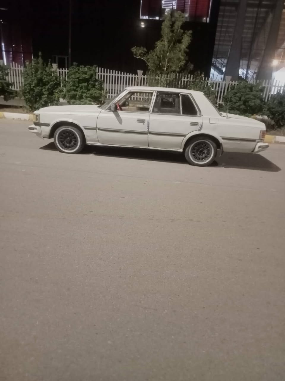 سوبر 82 سياره جاهزه مكينه وكير وحداديه وتخم تاير وكهربائيات مكان سياره ناصريه السعر 12 وبي مجال بسيط الاستفسار ع رقم ***********
