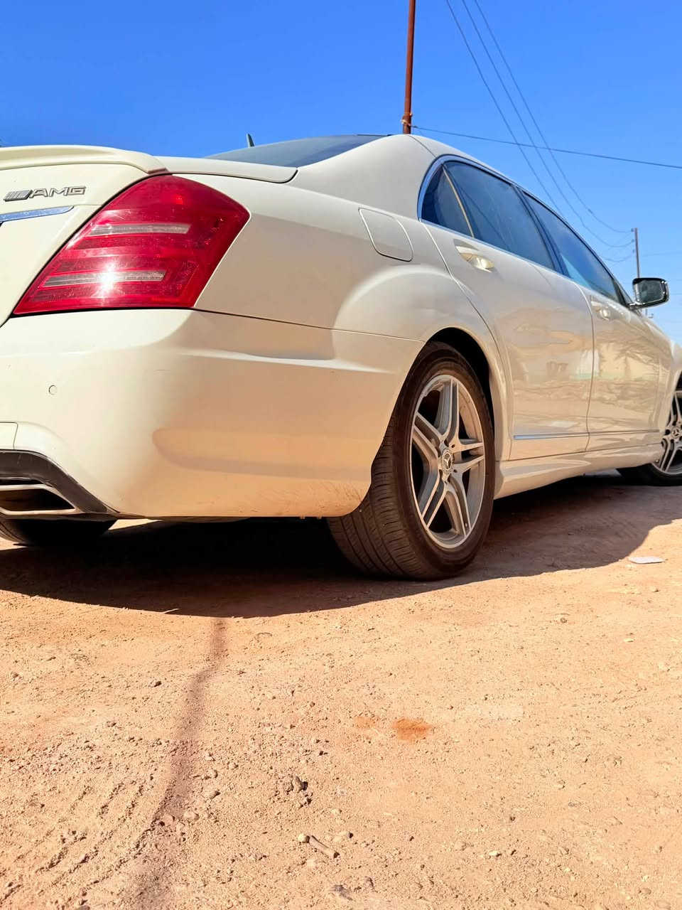 مراوس او بيع مرسيدس S350 موديل 2008 محدث 2013
الموديل: 2008 محدثة 2013

محرك جديد بعده بالضمان وارد ياباني كفاله

كير كفاله  

تخم لايت جديد 

تخم حجر بيئة

رقم بغداد بٱسمي سنوي 2029 

الحجم: لارج (Large) - قاعدة عجلات طويلة (باب طويل) لراحة قصوى للمقاعد الخلفية.

اللون الداخلي: جلد (بيج) بحالة جيدة جدا:

بنوراما 

السيارة مسرفسة بالكامل وجاهزة، لا تحتاج لأي مصاريف أساسية.

محرك جديد مبدل كفالع گير، وشاصي  كفاله عامه .

بيها كلير جاملغ خلفي  وبارد كلش بسيط 

- ماوس تحكم + تحكمات ستيرن

- لايتات داينمك اوتو Dynamic 

- تچاوي كهرباء امامي خلفي

السيارة كل شي بيها بلادي و كل اوبشناتها شغاله 

ديوانيه 
***********
سونار اليوم سويتلها وصور اليوم

