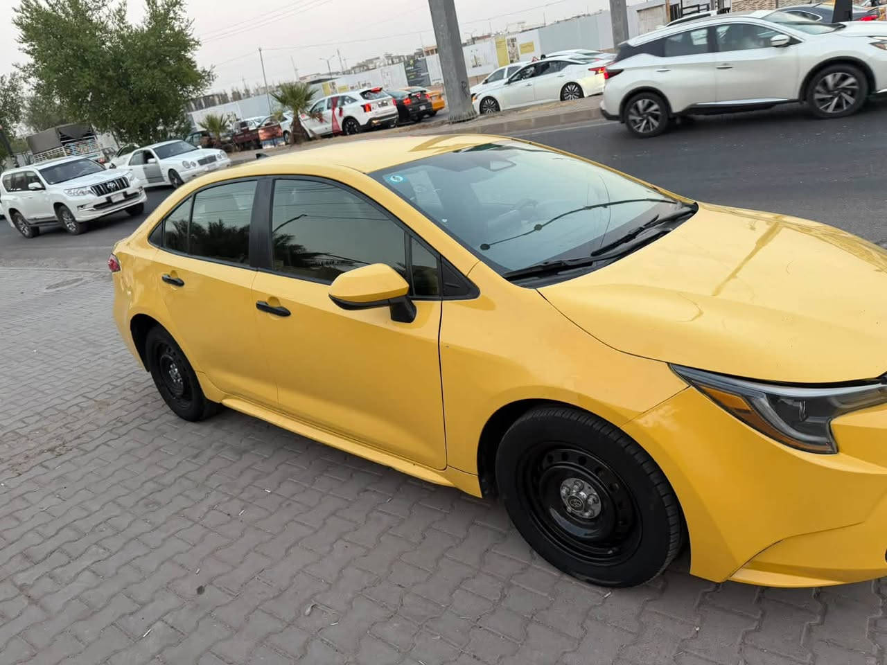 كورلا هايبردموديل23رقم بغداد بسمي ضررها بل صور موجود مكينه 1800 فول مواصفات عدا الفتحه ماشيه 47الف سياره جديده وخير من الله رادار امامي خلفي وجانبي وبصمه تشغيل السعر135وبيها مجال ***********
