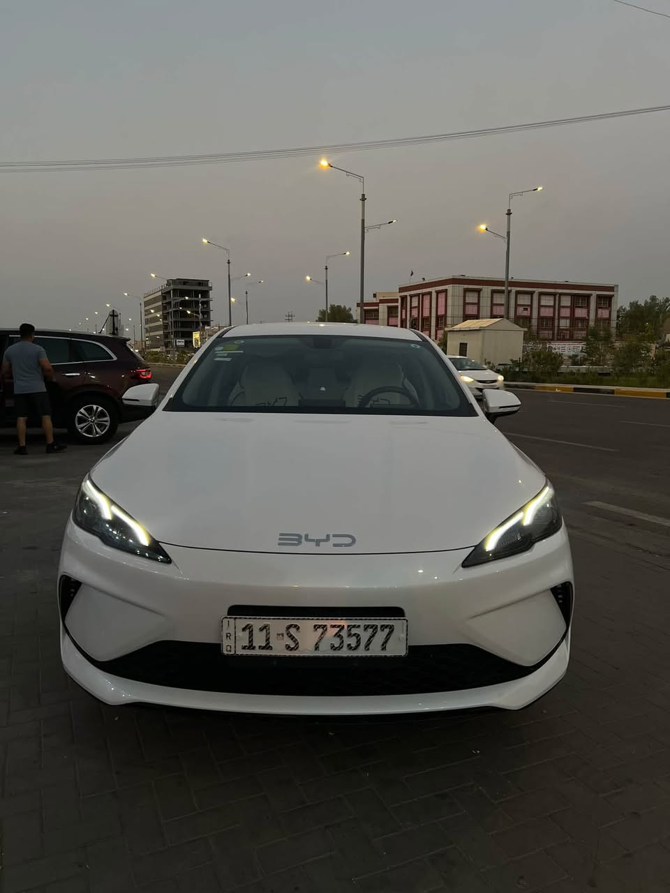 بسم الله الرحمن الرحيم
السلام عليكم byd سيل 5 ,2025 مكفولة كفالة عامة حتى الدعاميات مكفولات السيارة جديدة ونضيفة مثل ما موضح بالصور معتني بيهة ولا مشتغلة تكسي ولا خطوط جاهزة من كلشي اي نفقص ما بيهة تحويل ثاني يوم السيارة بعدهة بوضع الشركة السعر 132$ 

مكاني البصرة حي الزهراء رقم الهاتف *********** متواجد واتساب وبالعافية على الي ياخذهة

