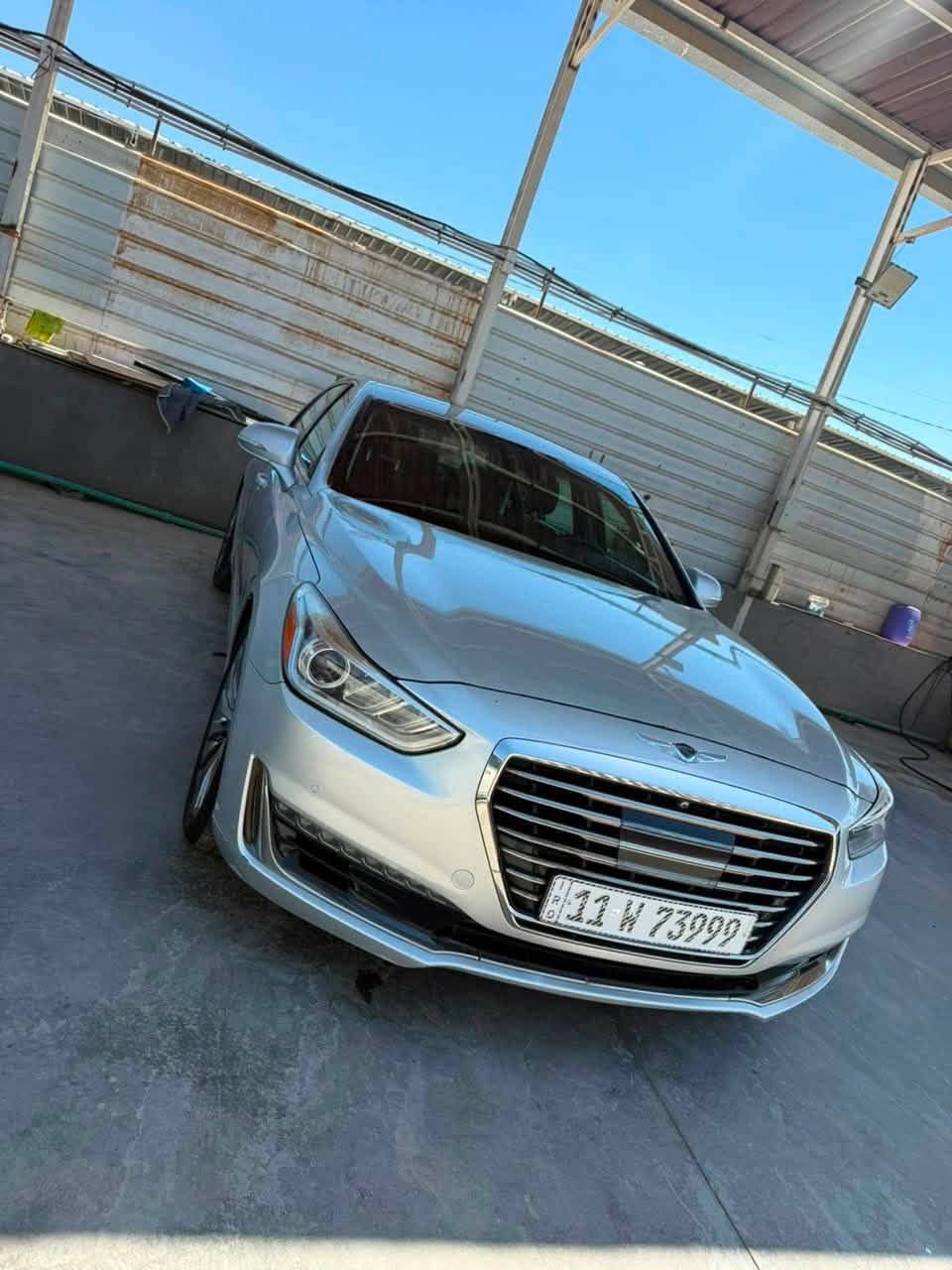 السلام عليكم
للبيع G90 فول مواصفات 2018 
3.3T مكينتها 
صور الحادث موجوده وسونارها موجود 
وبيها طخه بالباب الخلفيه بالعراق 
السعر جدا مناسب
للاستفسار الاتصال ع الرقم او المراسله خاص 
***********
