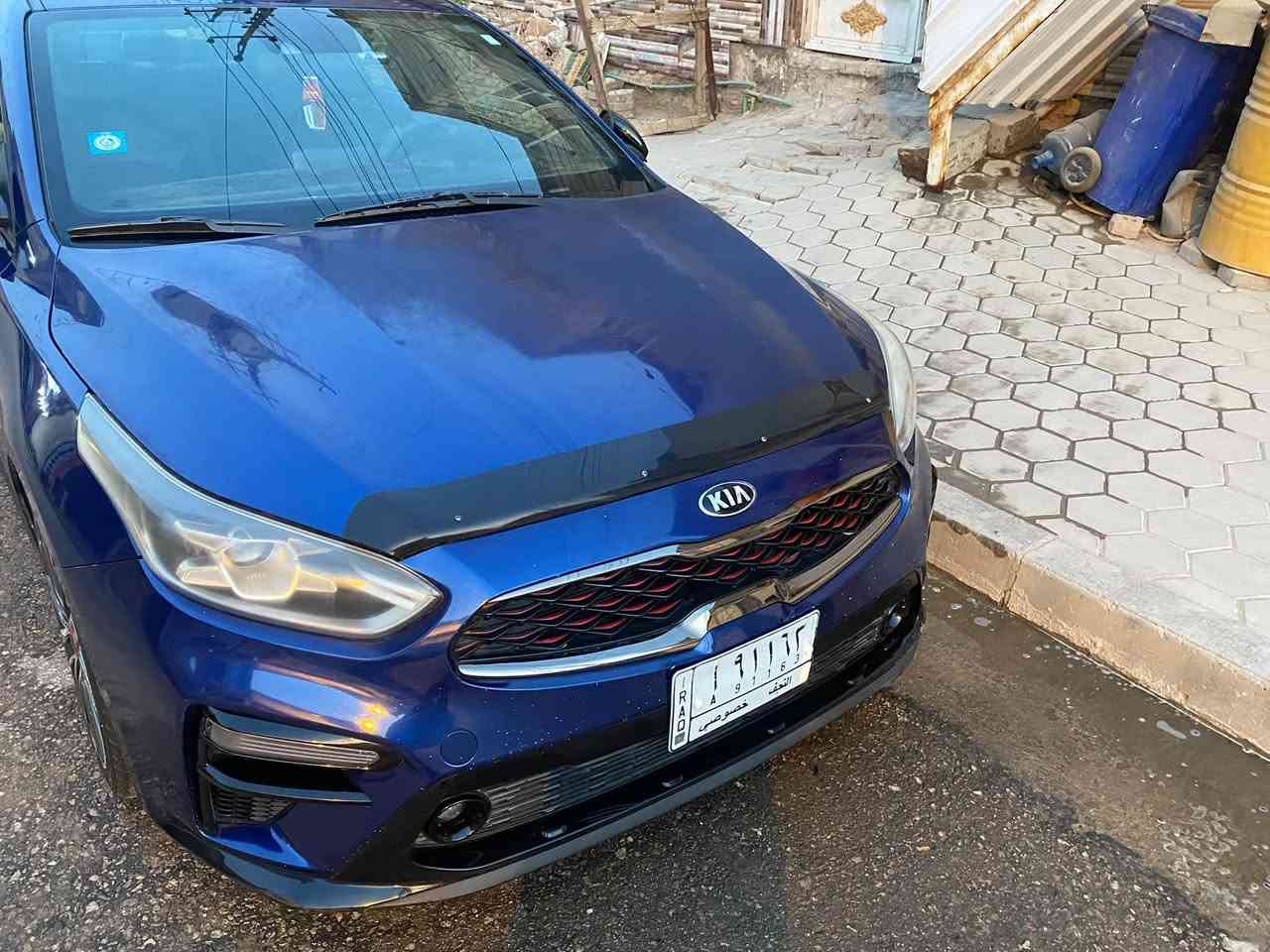 فورتي 2021 ازرق اقل ربع بنيد صبغ بدون تبديل جه السايق حادث امريكا وبارد دور جاملغ ورا عكس السايق 
ثلاث انضمه قياده نيرمل واسبورت واسمارت 
مانع انزلاق
تحديد مسار
رادار امامي خلفي 
شاشه وكامره دوره 
مقاعد جلد 
تدفئه تبريد 
تبريد خلفي 
بصمه
اشاير بلمري
مكينه 1600 تيربو دبل اكزوز 
وكاله مضمونه من راعيه ولد شاب 
مكانه نجف ورقمه نجف 
السعر 130قابل للتفاوض***********
