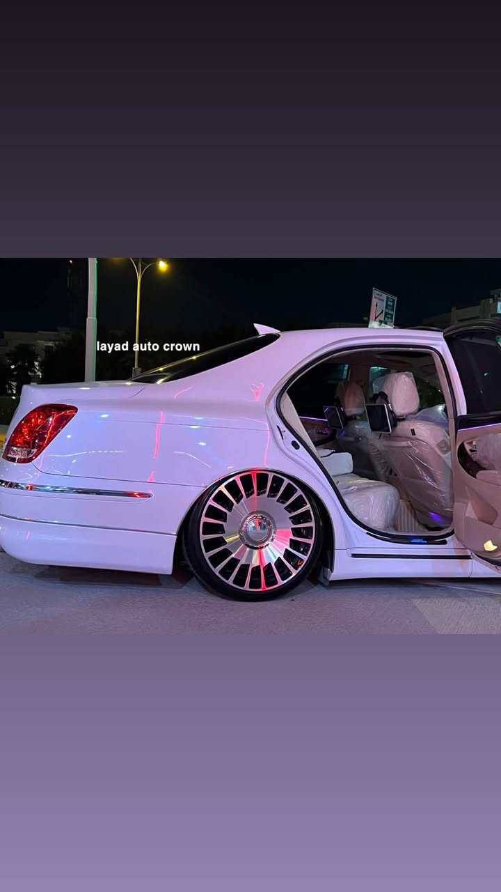 ماجستا • ٢٠٠٥ • كاميرا وسلايد