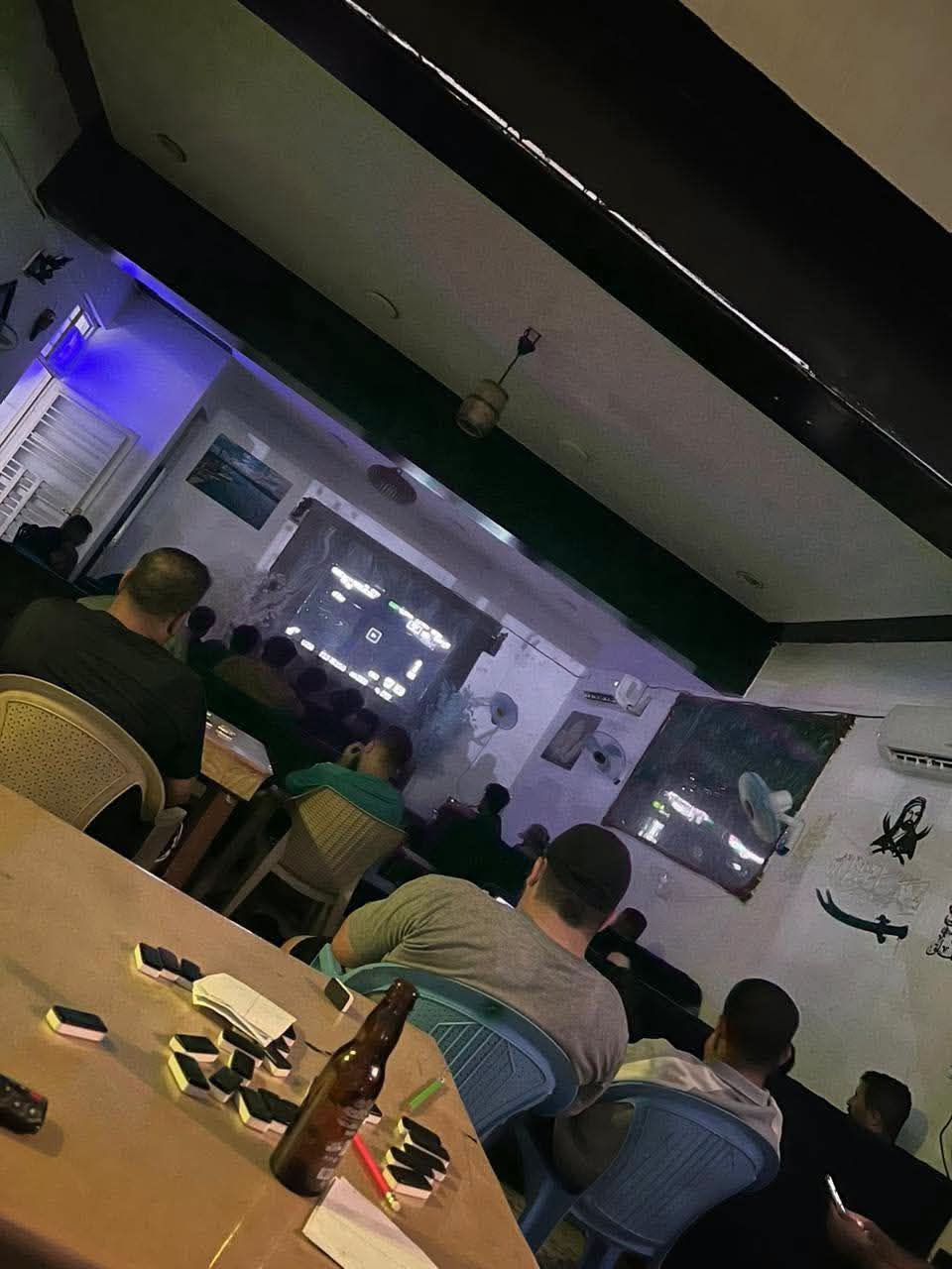 كوفي طابقين • 50 نركيلة • مدينة الصدر