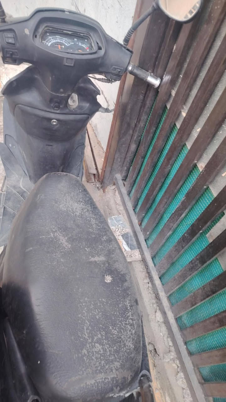 كوم حديد  العرموطه انكسرت  سبيسي السعر 150الف و بيهة مجال حك الجيه بغداد الزعفرانيه  موجود خاص و هاذا رقمي موجود خاص ايضأ و اتصل ***********
