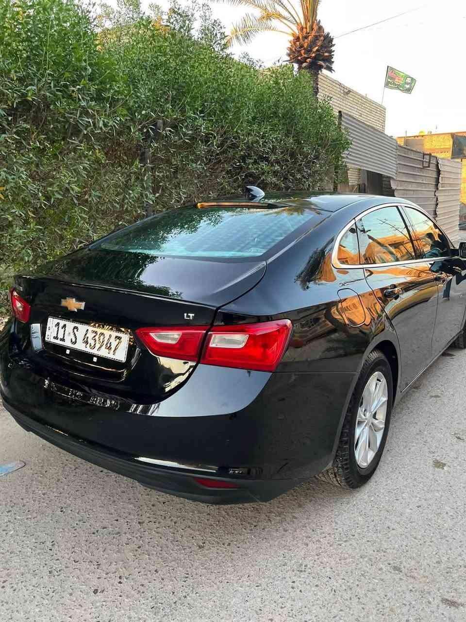 � للبيع شفروليه ماليبو LT 2023 أمريكي 🇺🇸
مكلف بالنشر رجاءا بدون تعليقات او خاص اتصال فقط 
🔥 ماليبو LT موديل 2023 — أمريكي
🖤 اللون: أسود
⚙️ محرك 1.5 تيربو / 4 سلندر
📍 الموقع: بغداد – شارع الربيعي
📏 الممشى: 122,000 كم
💰 السعر: 95 ورقة قابل للتفاوض

✨ المواصفات:

 • فئة LT
 • محرك 1500 Turbo
 • 4 سلندر
 • كير
 • تبريد قطعتين ومناخين منفصل  أوتوماتيك
 • شاشة وسطية
 • كاميرا خلفية
 • تحكم من المقود
 • جنوط ألمنيوم
 • داخلية أنيقة ومريحة
 • مقاعد لون فاتح
 • تكييف
 • تشغيل عن بعد 
 • كلوبات كلهة طافية ما بيهة اي گلوب 
 • السيارة عليهة ادامة كاملة من الدعامية للدعامية 

🔧 ملاحظة مهمة عن الحادث:

السيارة بيها حادث بجهة السائق، وتفاصيل الضرر موضحة بالكامل بصور السونار المرفقة بالإعلان، حتى يكون كلشي واضح للمشتري وماكو أي إخفاء للمعلومة.

📞 للاستفسار:
***********

💵 السعر 97 ورقة وقابل للتفاوض للجادين فقط
